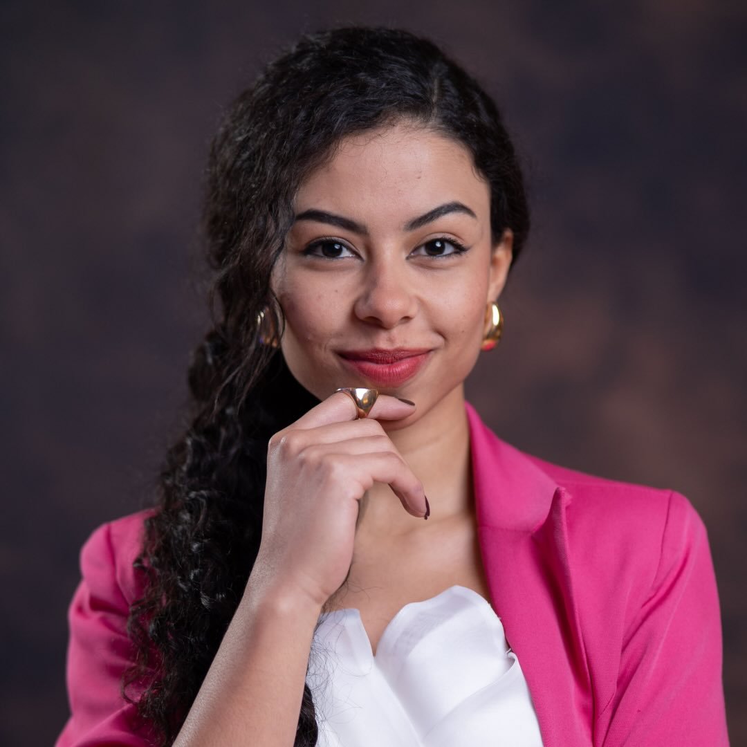 Foto da nutricionista Larissa Regina